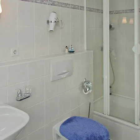 _ferienwohnungen Zander شقة *