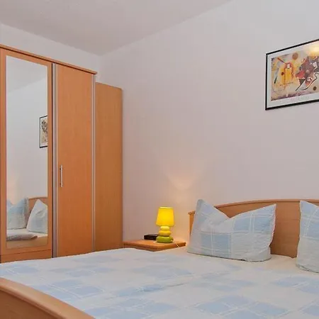 _ferienwohnungen Zander شقة *